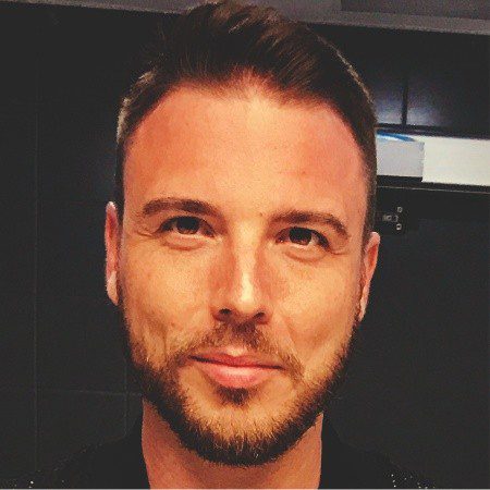 Ceo & founder Ricard Vidal Batiste Emprendedor en serie, ex-Head of Growth en PremiumGuest; visionario en la estrategia de salida al mercado del ocio nocturno